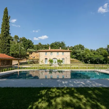 Mezzavia Villa